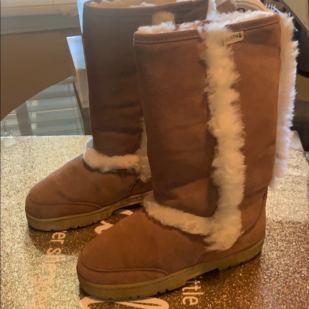 Bearpaw Boots